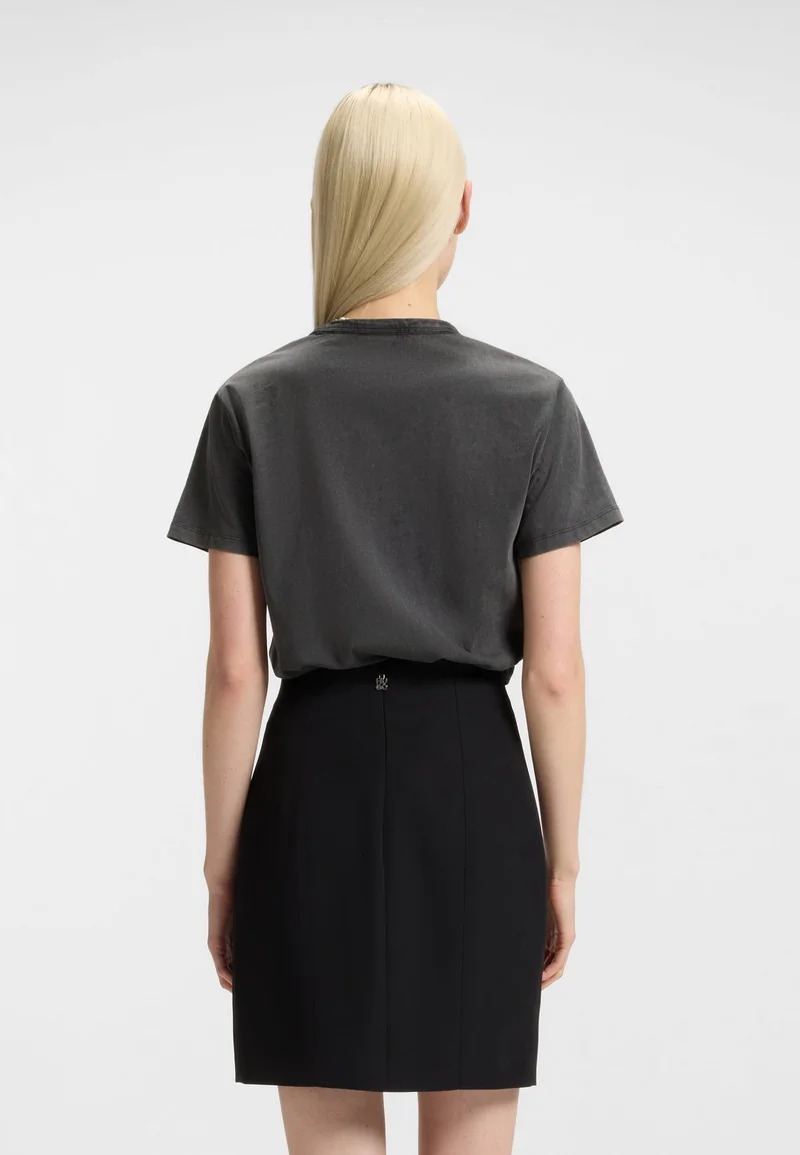 هوجو تيشيرت قطن جيرسيه برسومات شعار